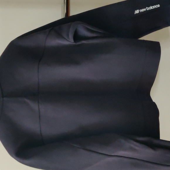 New Balance Crewneck - Picture 4 of 5